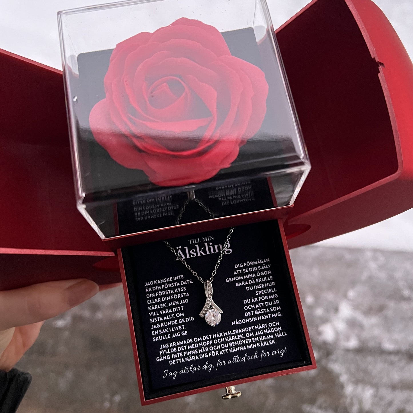 Till Min Älskling - Känn Min Kärlek - Halsband Alluring Beauty med Rosask