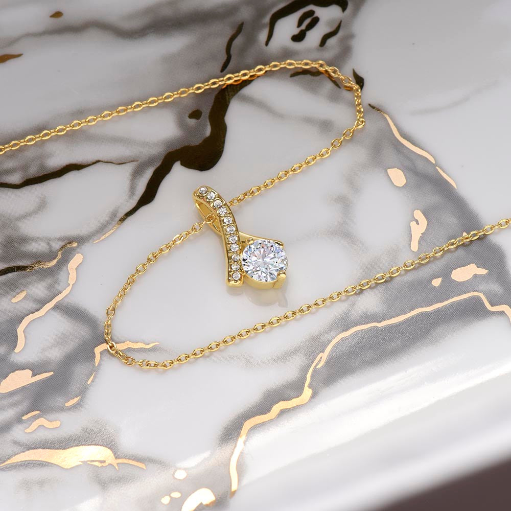 Till Min Underbara Mormor - Aldrig Separerade - Halsband Alluring Beauty