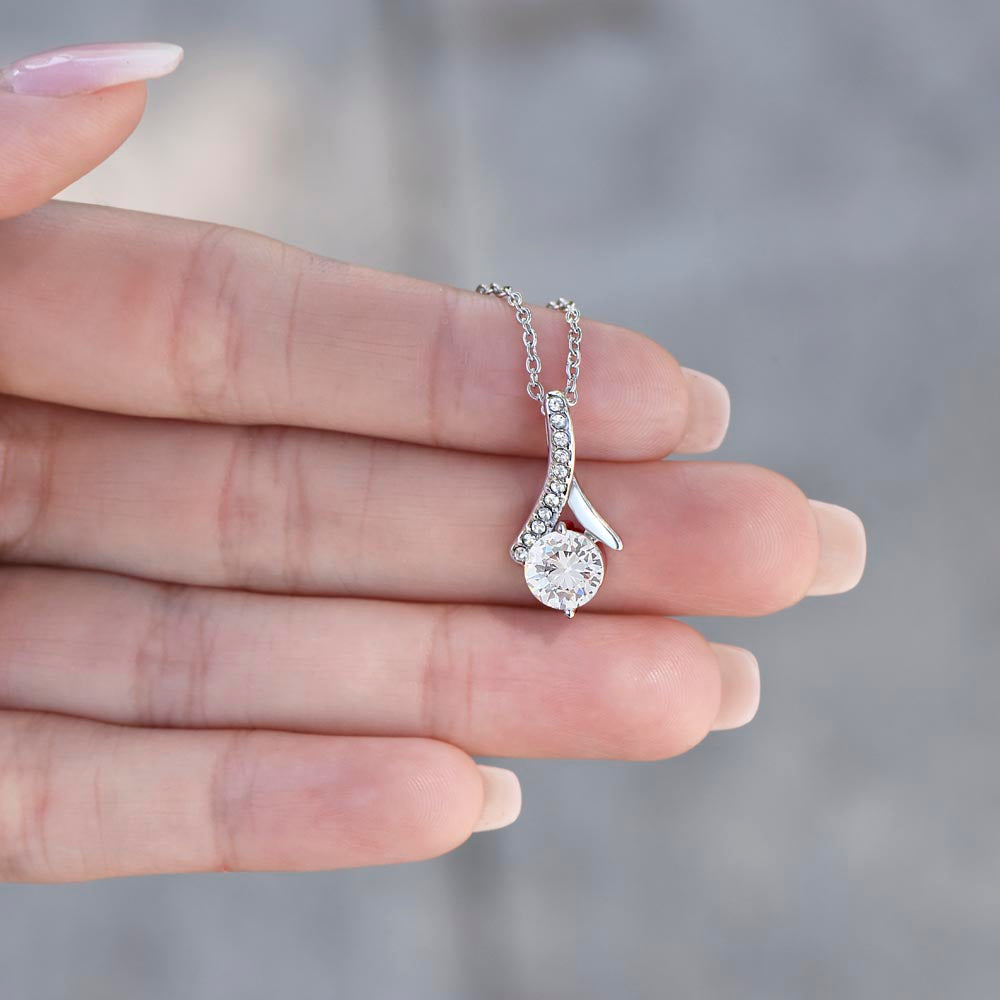 Till Min Underbara Mormor - Aldrig Separerade - Halsband Alluring Beauty